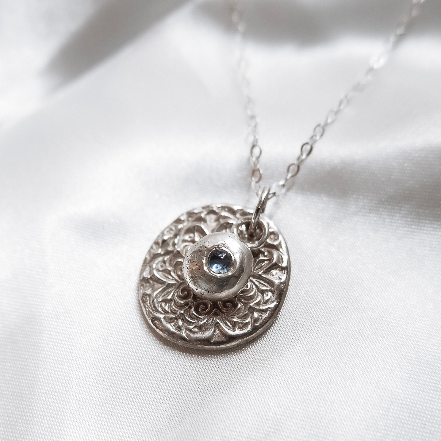 Sapphire Cabochon Necklace ā One of a Kind