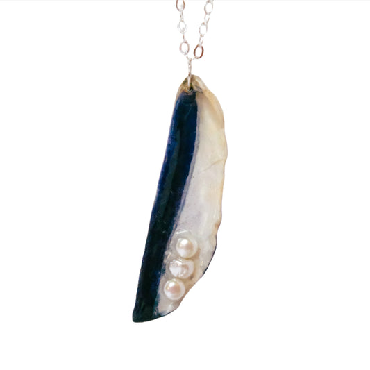 Blue Mussel Shell: Ocean's Pearl Necklace