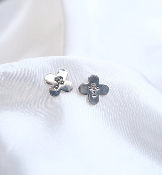 Genadeblom – Sterling Silver Stud Earrings
